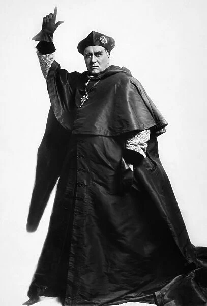 SIR HERBERT BEERBOHM TREE (1853-1917). English actor-manager. In the role of Cardinal Wolsey in his own production of Shakespeares Henry VIII