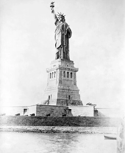 STATUE OF LIBERTY, 1876. The Statue of Libertys right arm with torch on display at the 1876 Centennial Exhibition in Philadelphia