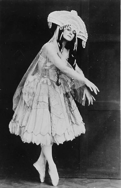 TAMARA KARSAVINA (1885-1978). Russian ballerina. Photograph, c1910