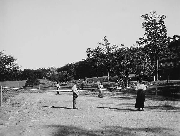 TENNIS, 1905. Tennis courts, Pocono Mountain house, Mt. Pocono, Pennsylvania. Photograph