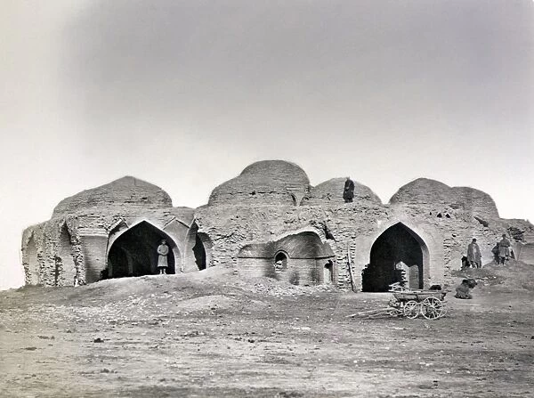 UZBEKISTAN: CARAVANSERAY. Ruins of the Murza Rabat caravansery on the Golodnaya