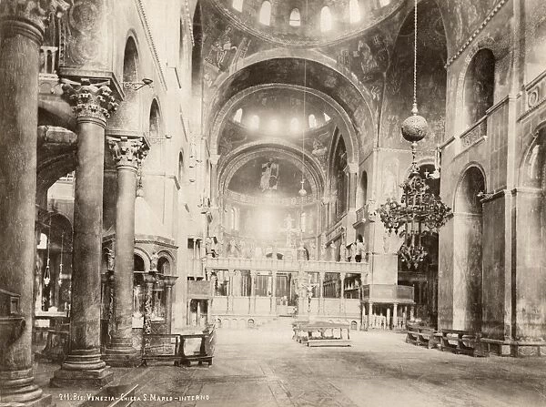 VENICE: ST. MARKs BASILICA. The interior of St. Marks Basilica in Venice, Italy