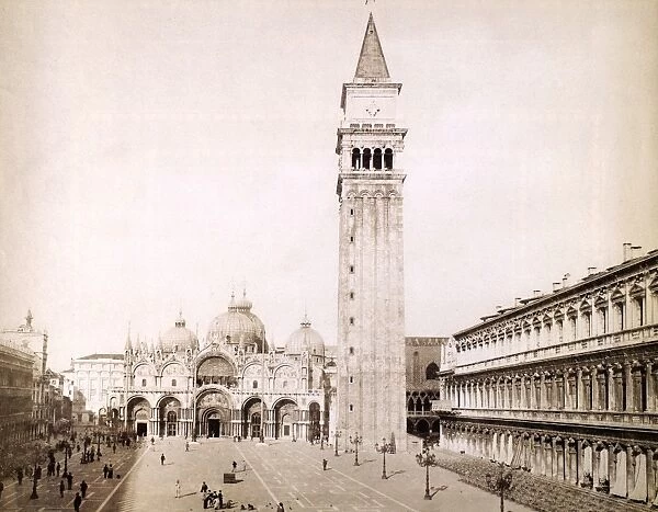 VENICE: ST. MARKs SQUARE. View of St. Marks Square in Venice Italy, with St. Marks Basilica
