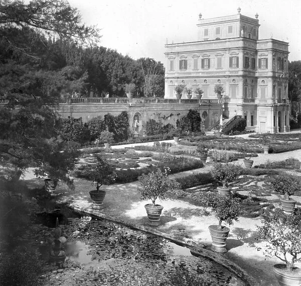 VILLA DORIA PAMPHILJ, 1925. Villa Doria-Pamphili in Monteverde, Rome, Italy