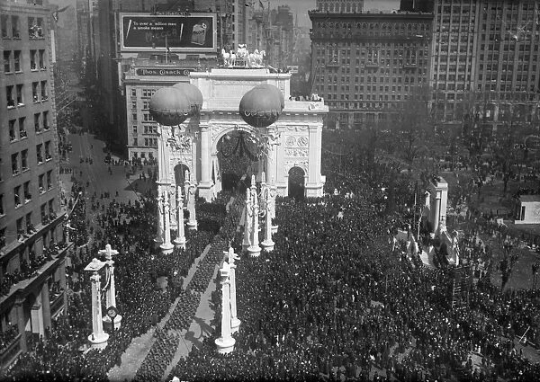 WORLD WAR I: 27TH PARADE. Victory parade for the 27th Division, New York City. Photograph