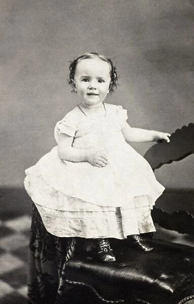 YOUNG GIRL. Carte-de-visite photograph, American, late 19th century