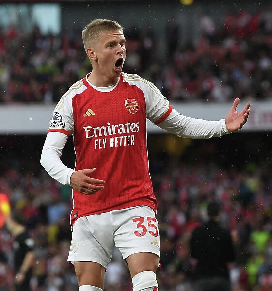 Arsenal's Zinchenko Shines in Gunners Victory over Fulham (2023-24 Premier League)
