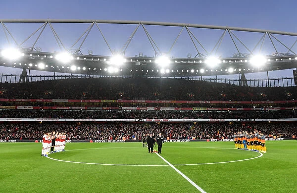 Remembrance Sunday: Arsenal vs. Wolverhampton Wanderers - Honoring the Fallen at Emirates Stadium (2018-19)