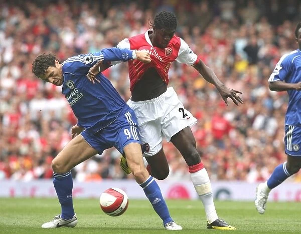 The Unforgettable Rivalry: Adebayor vs. Boulahrouz - Arsenal vs. Chelsea, May 6, 2007: A Tie That Left a Lasting Impact