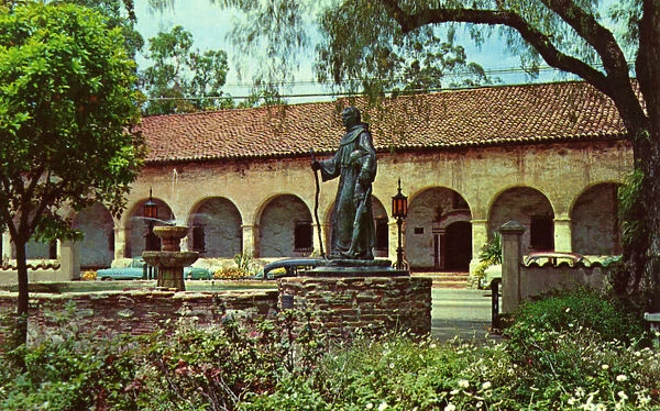 Misson San Fernando and Father Junipero Serra Statue