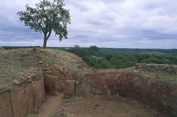 Zimbabwe, Bulawayo, Khami ruins National Monument, ancient capital of Torwa dynasty (from 1450 to 1683)