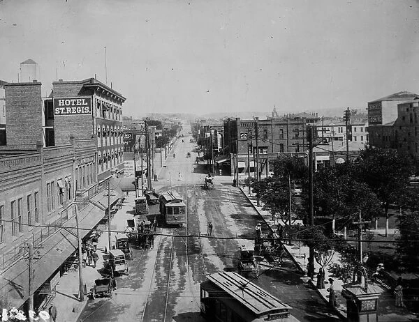 El Paso. 15th February 1913: Trams travelling down Oregon Street, El Paso, Texas
