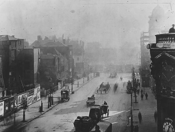 Kingsway. 1909: Londons Kingsway, looking south. (Photo by Fox Photos / Getty Images)
