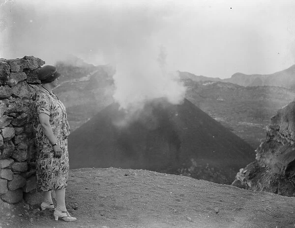 An eruptive cone in the crater of Vesuvius. 29 November 1926