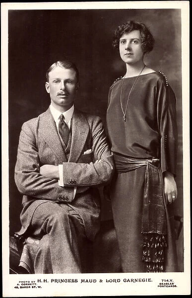 Ak H. H. Princess Maud Duff and Lord Charles Alexander Carnegie (b  /  w photo)