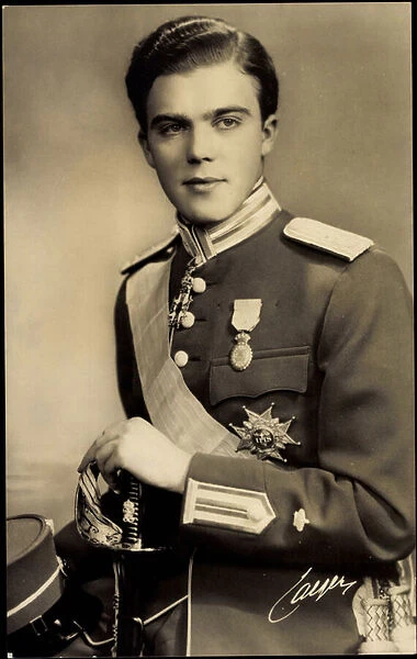 Ak Portrait of Prince Carl Johan in gala uniform with sash (b  /  w photo)