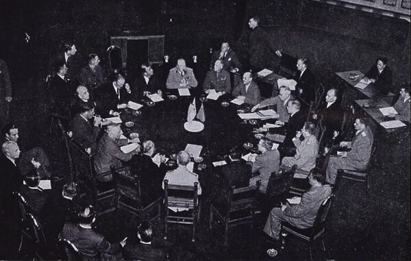 Allied leaders meeting at the Potsdam Conference to discuss the occupation of Germany, July 1945 (b  /  w photo)