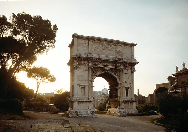 The Arch of Titus, built in 81 (photography)