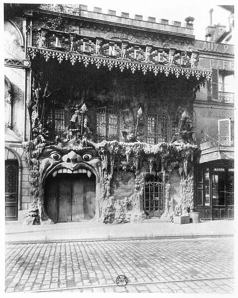 The Cabaret de l Enfer in Paris, 53 boulevard de Clichy, c. 1900 (b  /  w photo)