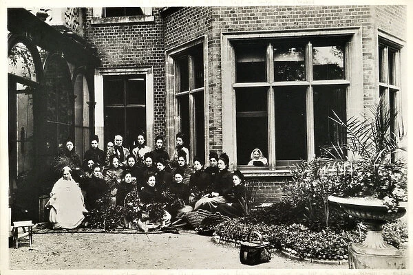 Florence Nightingale, Sir Harry and Lady Verney, and Nightingale nurses at Claydon House