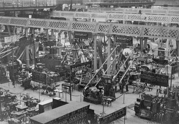 The Galerie des Machines at the Exposition Universelle of 1889 (b  /  w photo)
