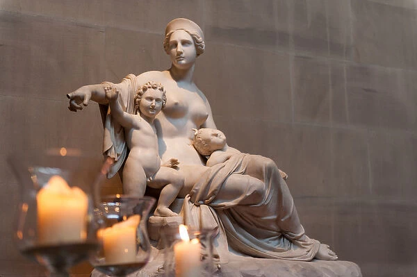 Latona with Apollo and Artemis (marble)