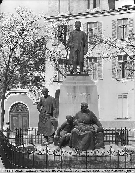 Monument to Emile Zola, avenue Emile Zola, Paris, c. 1902-09 (bronze) (b  /  w photo)
