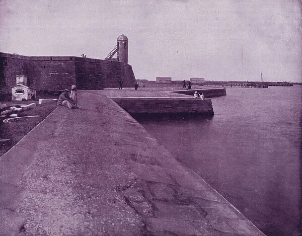 Old fort and sea wall at St Augustine, Florida (b  /  w photo)