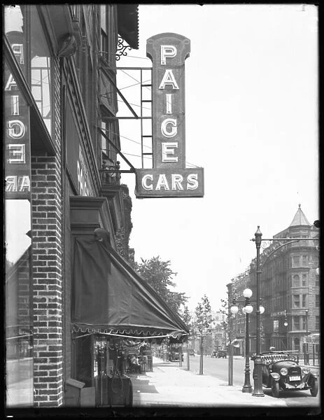 Paige Cars sign at 1410 Bedford Avenue, Brooklyn, July 13, 1916 (b  /  w photo)