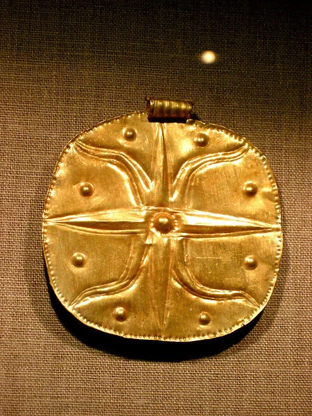 Palestino-Syrian pendant from Canaan, c. 1750 BC (gold)