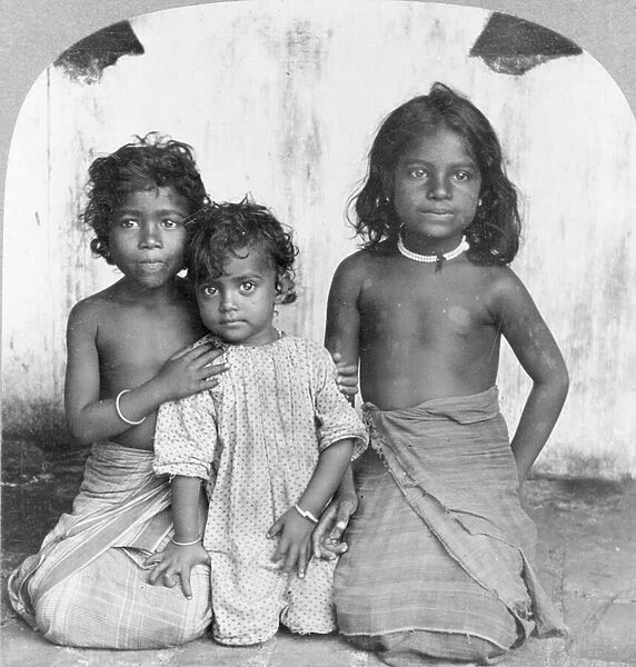 Portrait of three young Sinhalese girls, c. 1905 (b  /  w photo)