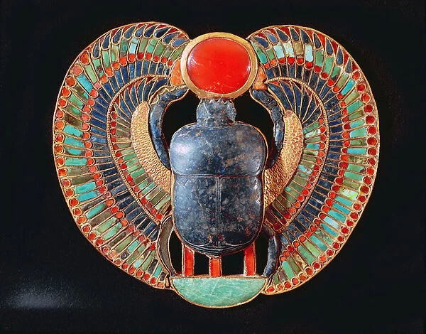 Scarab pectoral, from the tomb of Tutankhamun, in the Valley of the Kings at Thebes, c