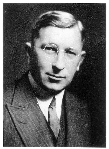 Sir Frederick Grant Banting (1891-1941) (b  /  w photo)