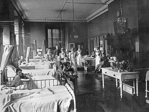 St. Barts Hospital, The Pitcairn Ward (b  /  w photo)