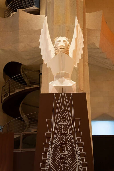 Statue of St Mark as an lion, La Sagrada Familia, begun 1882 (photo)