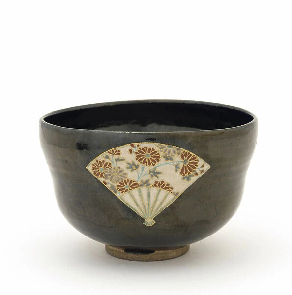Tea bowl with reserve design of fans, Kyoto, Kyoto-fu, Edo period