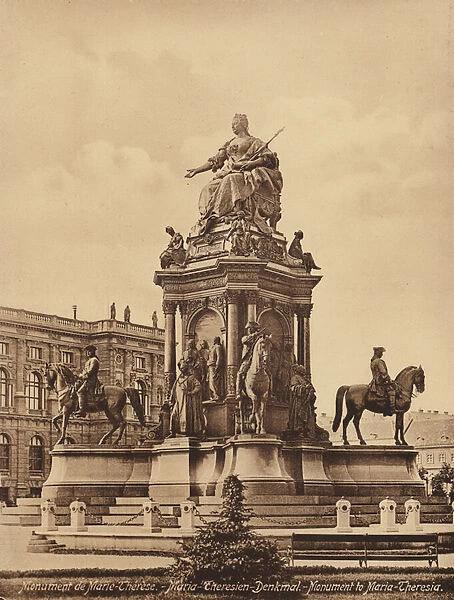 Wien  /  Vienna: Maria-Theresien-Denkmal (b  /  w photo)