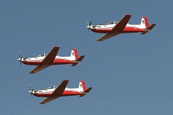 Formation of Turkish Air Force KT-1T trainer aircraft