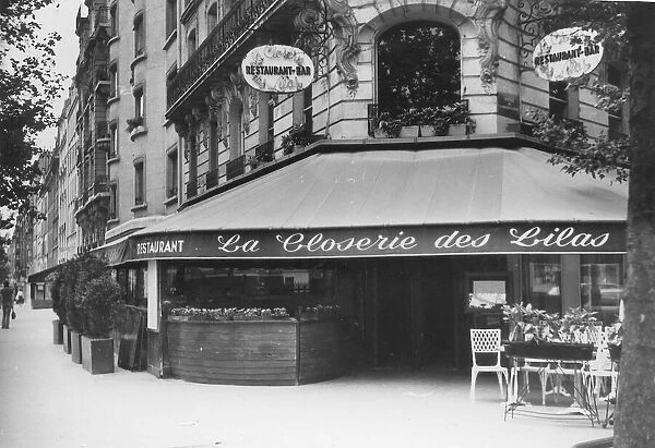La Closerie des Lilas, Montparnasse. Creator: Anonymous