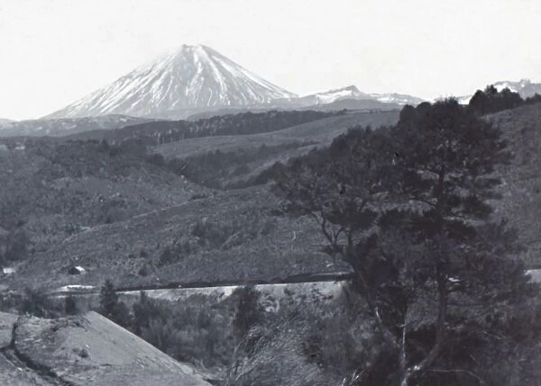 Mount Ngauruhoe, late 19th-early 20th century. Creator: Unknown