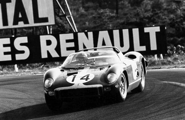 1964 Le Mans 24 Hours: Jo Bonnier  /  Graham Hill, 2nd position, action