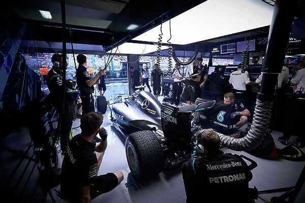 F1 Formula 1 Formula One Grand Prix Gp Garages