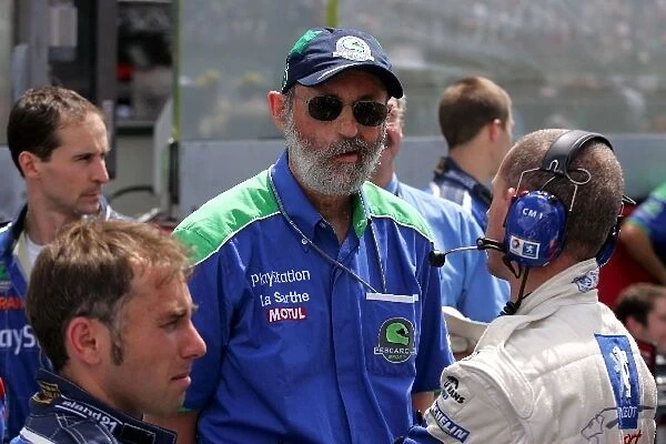 Le Mans 24 Hours: Henri Pescarolo, Pescarolo Sport team owner, centre