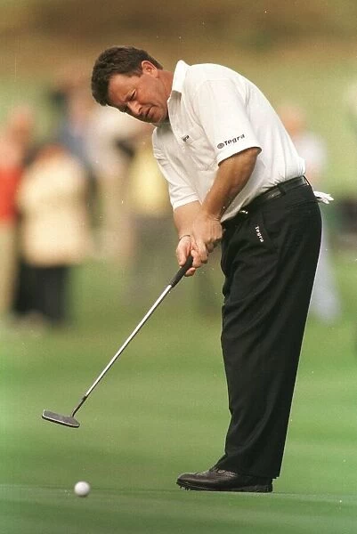 Ian Woosnam golfer October 1998 putts on the 12th green at Wentworth golf course