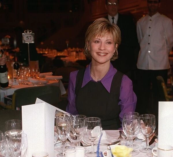 JULIA CARLING TV Presenter AT THE GROSVENOR HOUSE HOTEL TODAY 12. 3. 96