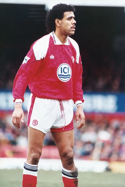 Middlesbrough born Chris Kamara in action against Nottingham Forest whilst on loan