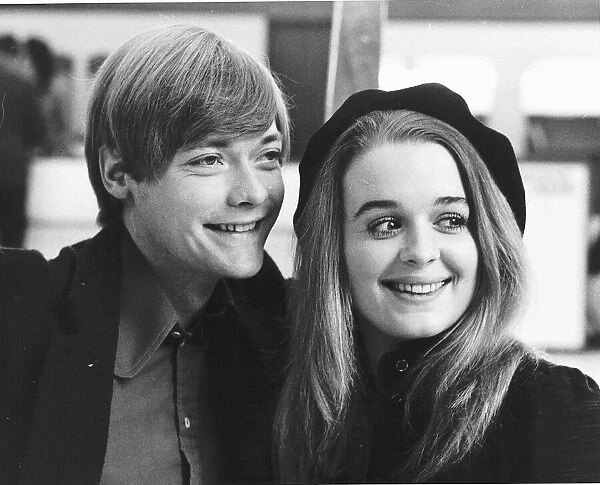 Simon Ward and Sinead Cusack to play Romeo and Juliet - December 1971 DBASE