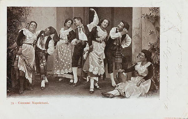 Costumes of Naples. Portrait of a group, postcard