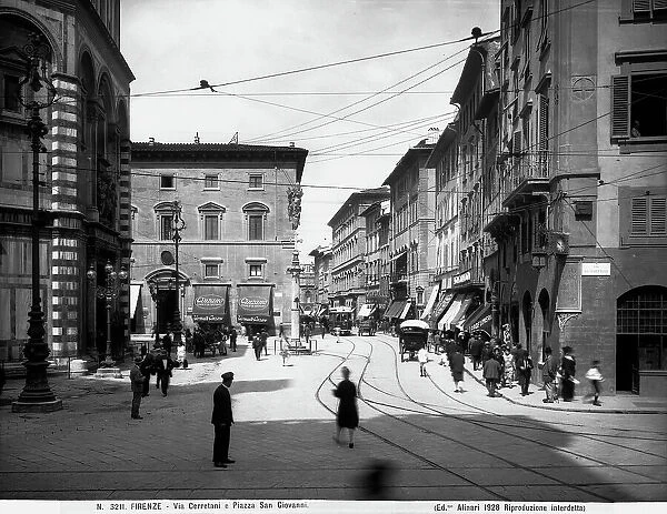 Via de'Cerretani and piazza San Giovanni in Florence