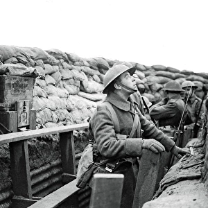 British soldier in trench with periscope, WW1